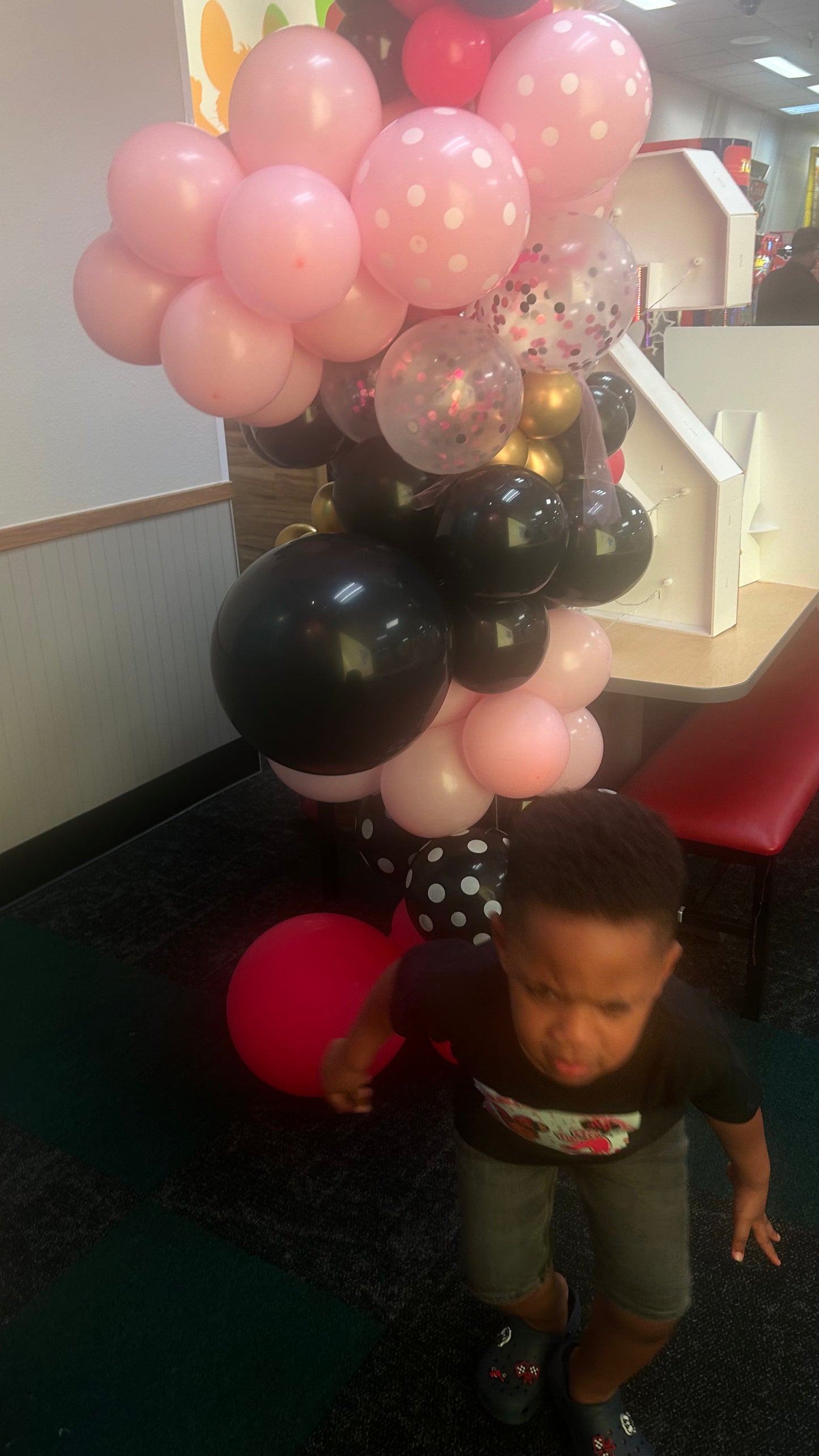 Luxury Balloon Décor & Event Setup – Custom Designs (Starting price at $150)